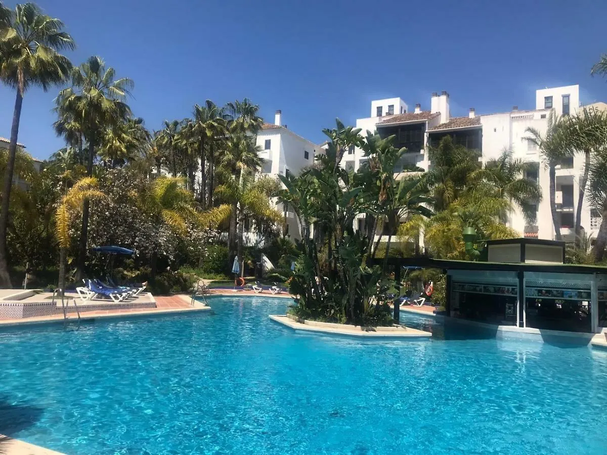 Jardines De Las Golondrinas Marbella With Sea Views
